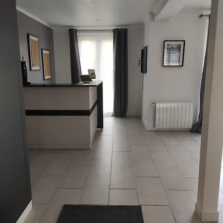Maison Avec Jardin - 10 Pers - Proche Paris Disney & Golf - Ideal Pro & Familles Lesigny  Exterior photo